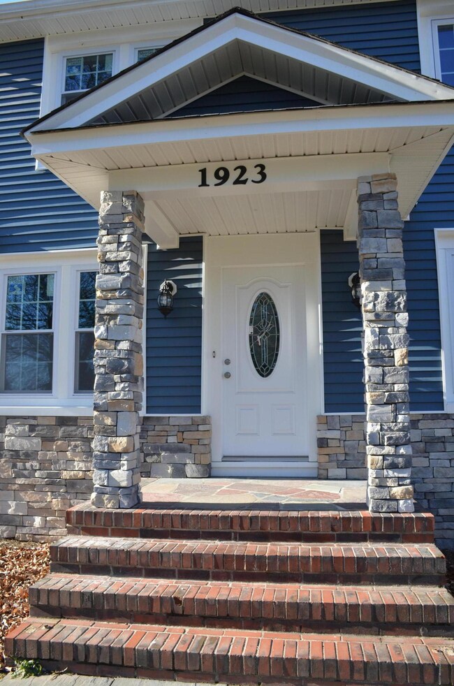 1923 Mountain Ave, Scotch Plains, NJ 07076 - photo 2