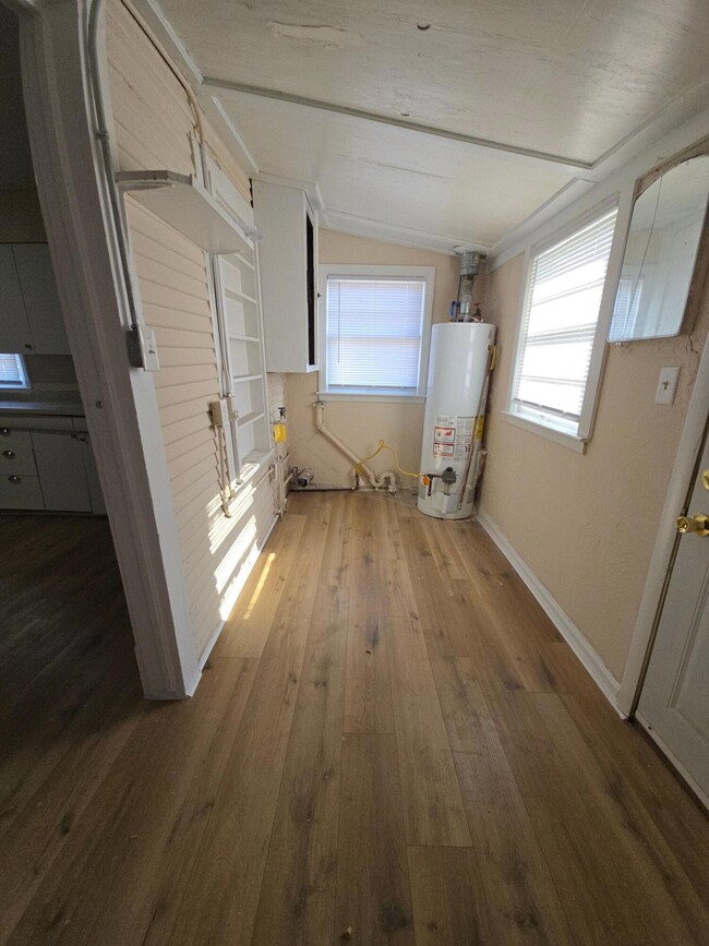 502 W Worley St, Columbia, MO 65203 - photo 4