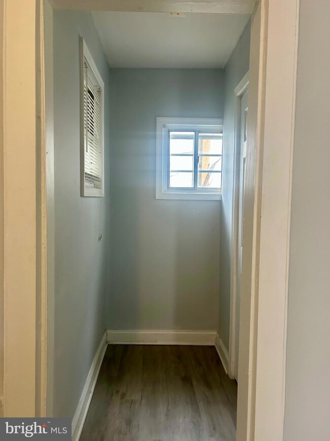 2136 N Fulton Ave unit 1, Baltimore, MD 21217 - photo 6