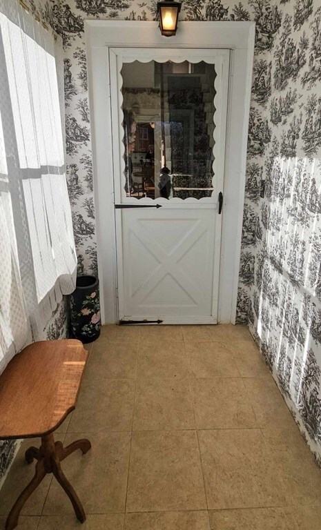 33 Charles St, Abington, MA 02351 - photo 2