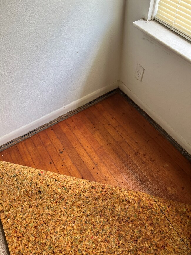 10207 Carthage Dr, Houston, TX 77089 - photo 6