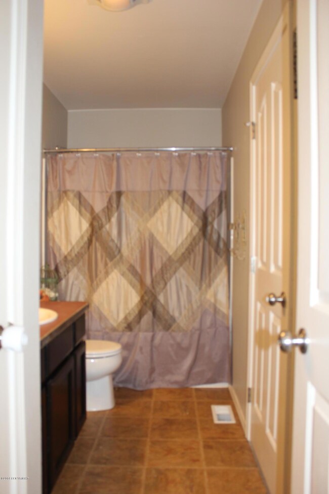 Full Bathroom Upstairs