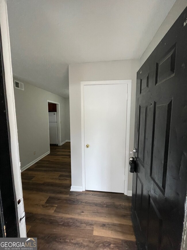 155 Bowen St unit 9, Carrollton, GA 30117 - photo 3