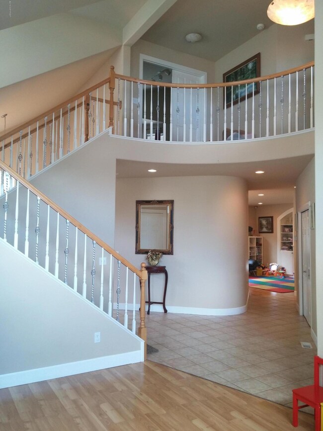 15913 Bridgeview Dr, Anchorage, AK 99516 - photo 2