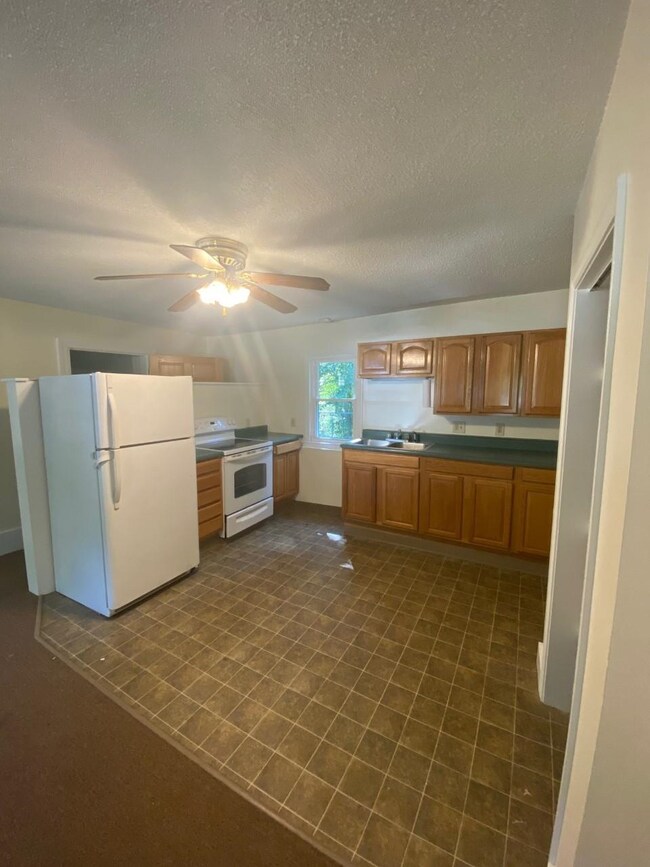 349 Monadnock Hwy, Swanzey, NH 03446 - photo 7