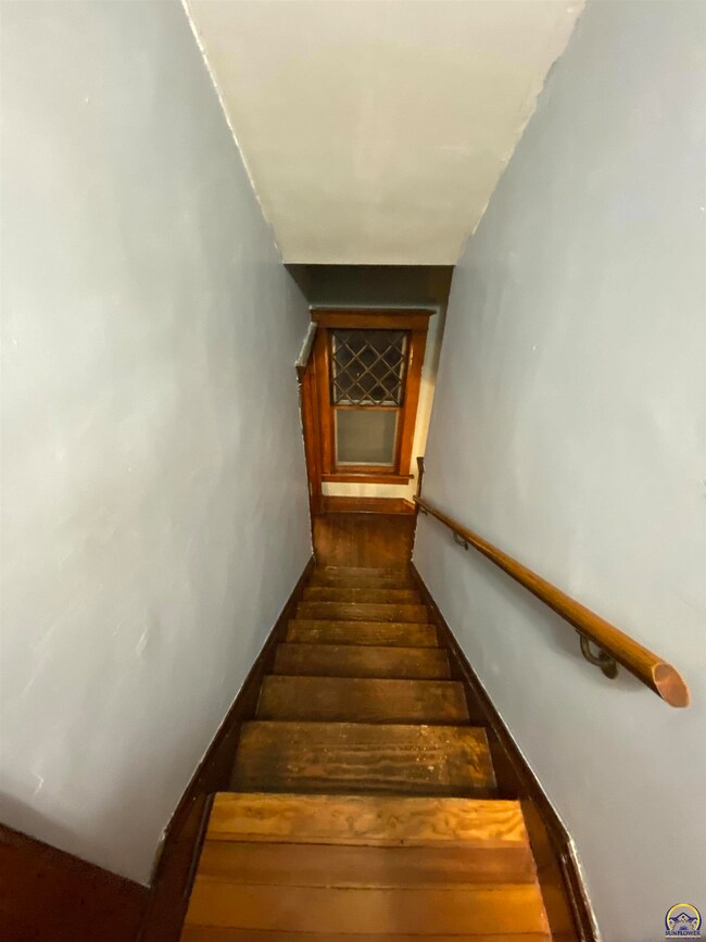 1629 SW Webster Ave, Topeka, KS 66604 - photo 7