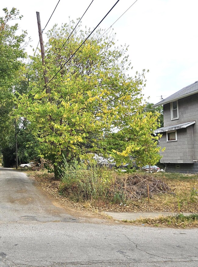 1632 Gault Street