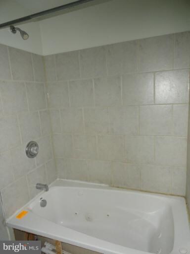 3042 Arunah Ave, Baltimore, MD 21216 - photo 5