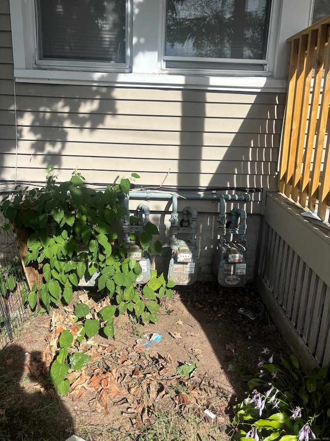 28 Brown St, West Haven, CT 06516 - photo 6