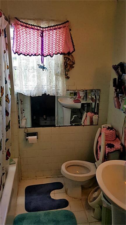 110 Westfield St, Houston, TX 77022 - photo 7