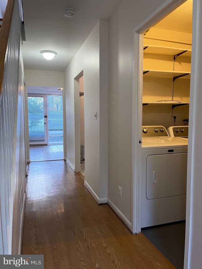 150 G St SW unit 151, Washington, DC 20024 - photo 5