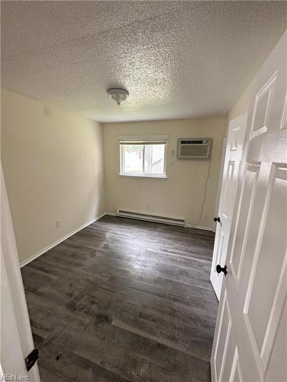 255 W Ocean View Ave unit 10, Norfolk, VA 23503 - photo 6