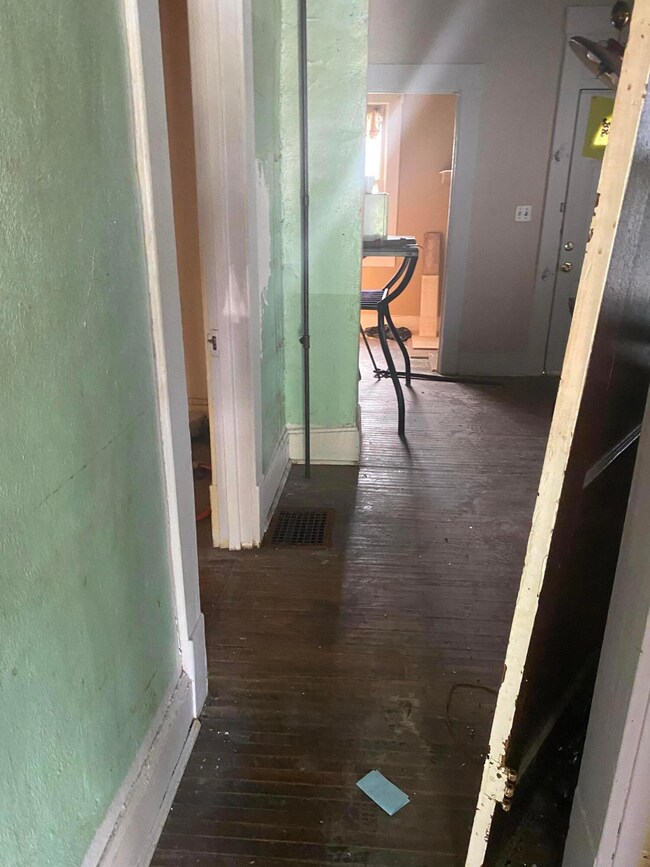 798 Kelton Ave unit 800, Columbus, OH 43205 - photo 3