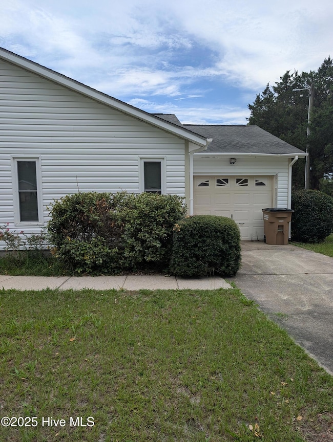 214 W Volant St, Hubert, NC 28539 - photo 2