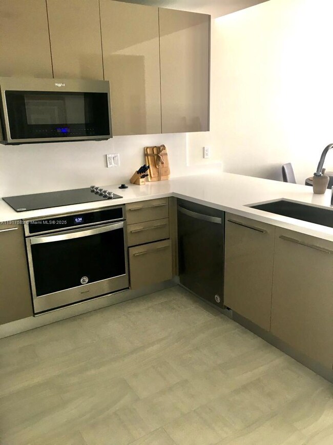 2000 Metropica Way unit 2308, Sunrise, FL 33323 - photo 5