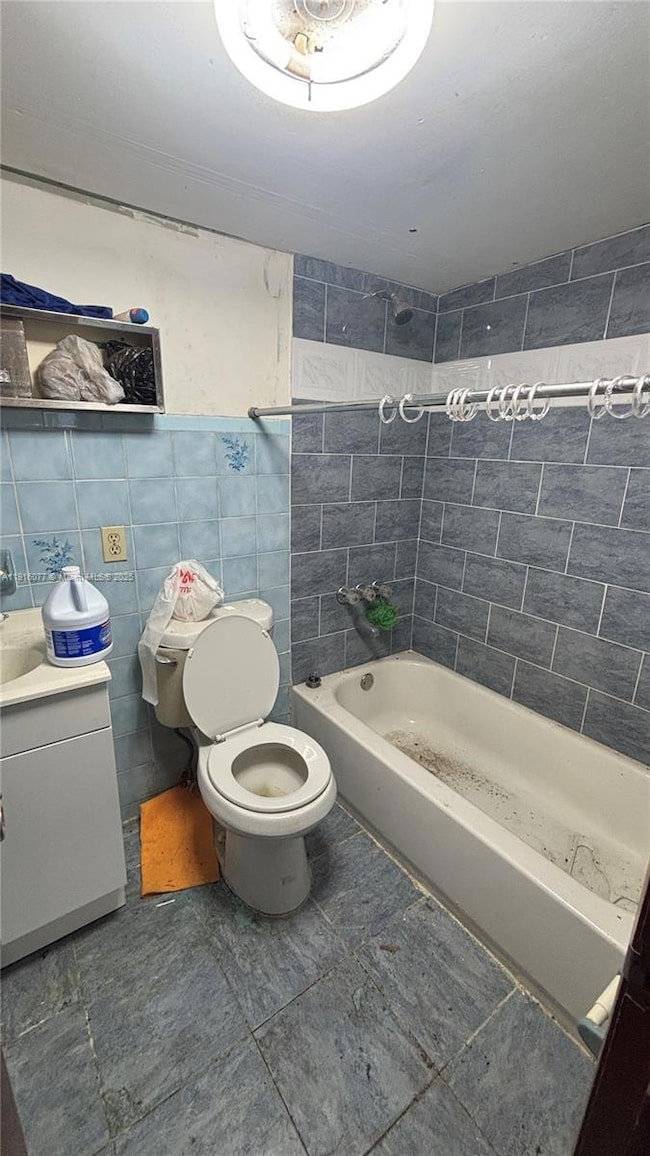 251 W 27th St, Hialeah, FL 33010 - photo 4