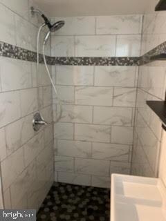 5621 Mcclean Blvd, Baltimore, MD 21214 - photo 2