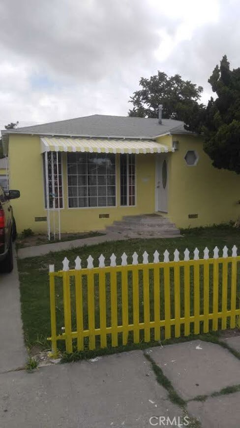 519 W Peach St, Compton, CA 90222 - photo 2