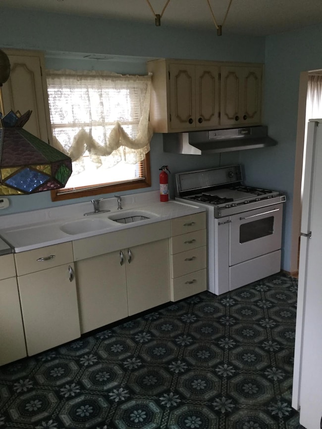 3547 Beulah Rd, Columbus, OH 43224 - photo 4