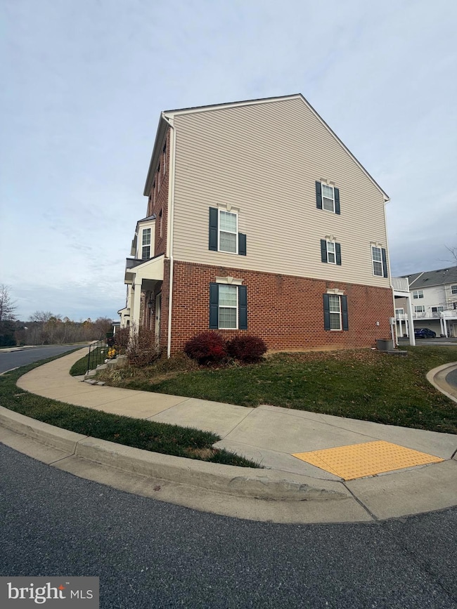 5028 Small Gains Way, Frederick, MD 21703 - photo 4