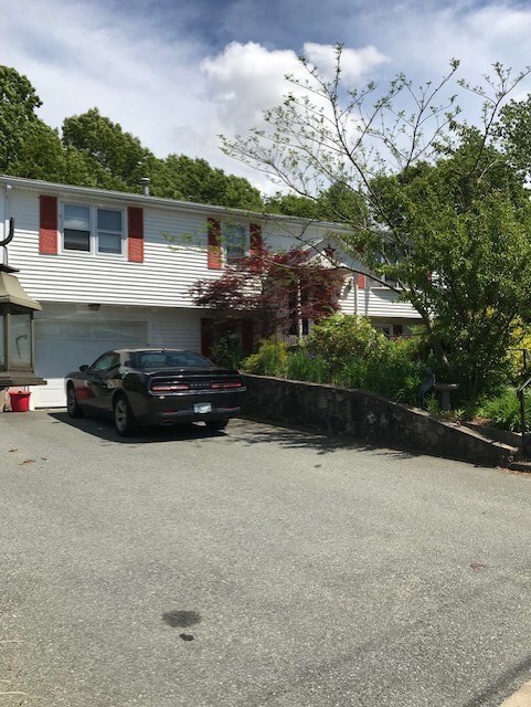 21 Country View Dr, Johnston, RI 02919 - photo 2