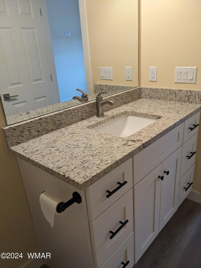 PXL_20240723_213559803