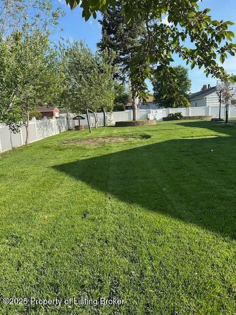 832 3rd Ave W, Dickinson, ND 58601 - photo 6