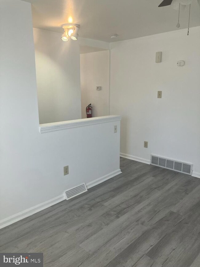 634 B E Evesham Ave, Magnolia, NJ 08049 - photo 2