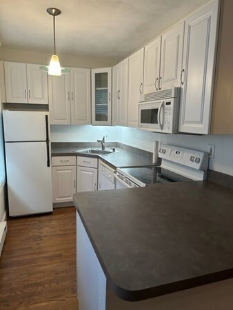 8 Battery St unit 6, Boston, MA 02109 - photo 2