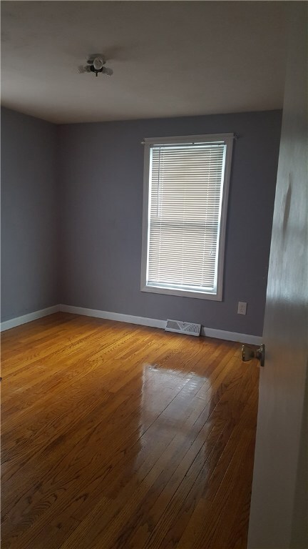 83 Ashburne St, Pawtucket, RI 02861 - photo 5