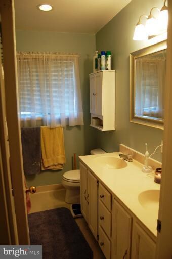 2704 Dartmouth Rd unit 8, Alexandria, VA 22314 - photo 2