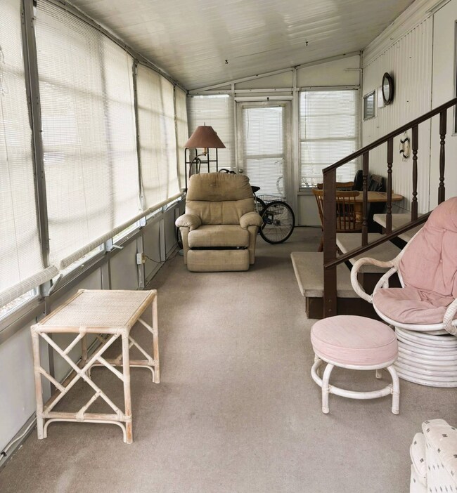 160 Phyllis Dr, Sebastian, FL 32958 - photo 4