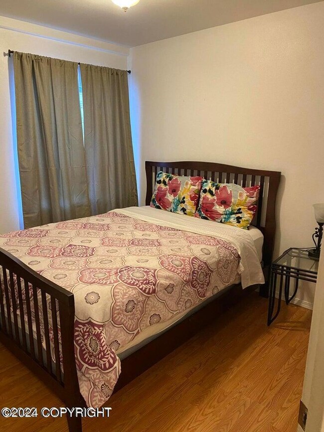 1435 W 25th Ave unit 5, Anchorage, AK 99503 - photo 4
