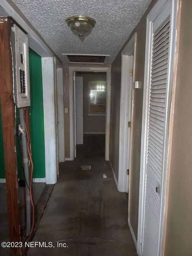 D6CAEE5C-A17E-43DE-9850-7AFEC03FF5A0_1_1