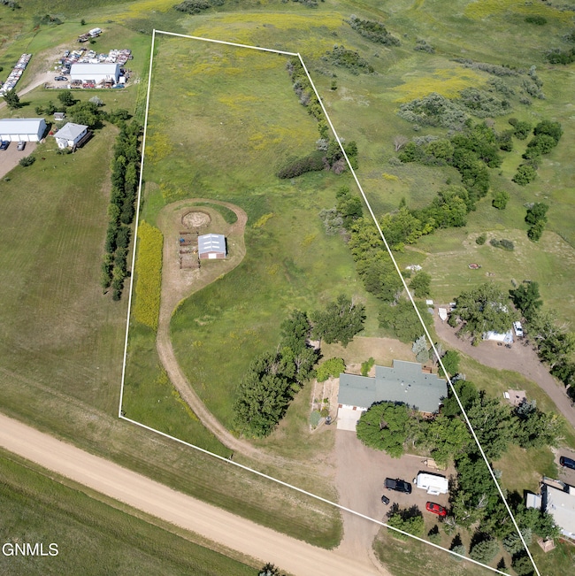 2215_44th_St_Mandan_drone-2