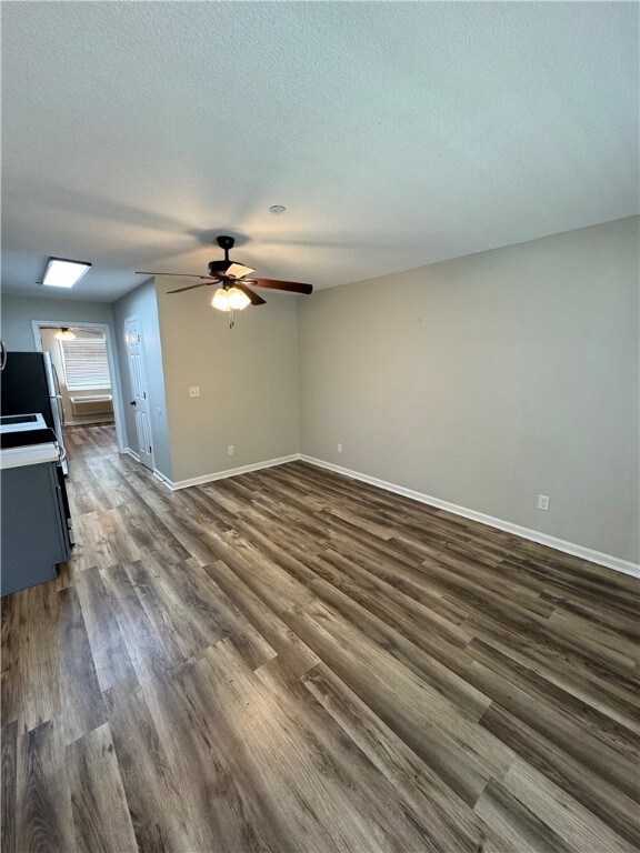 4 Hanover Square unit 202, Brunswick, GA 31520 - photo 2