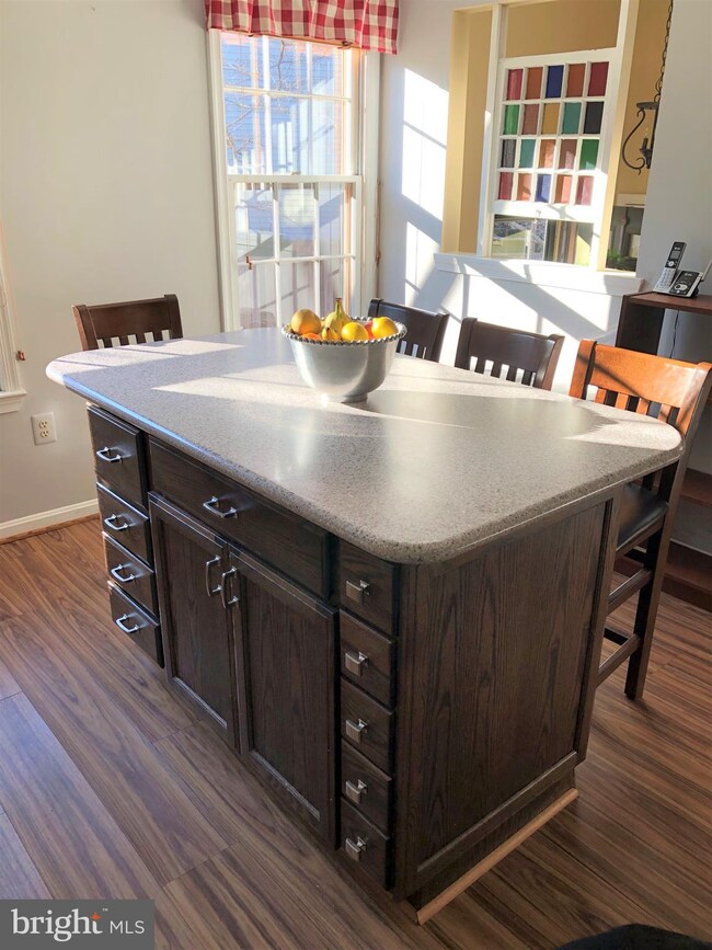 7717 Gromwell Ct, Springfield, VA 22152 - photo 7