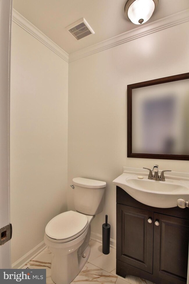 8 Donagh Ct, Lutherville Timonium, MD 21093 - photo 7