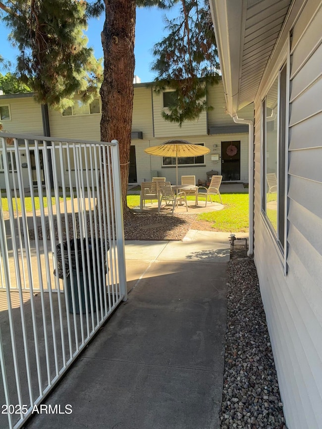 2549 W Berridge Ln unit A223, Phoenix, AZ 85017 - photo 5