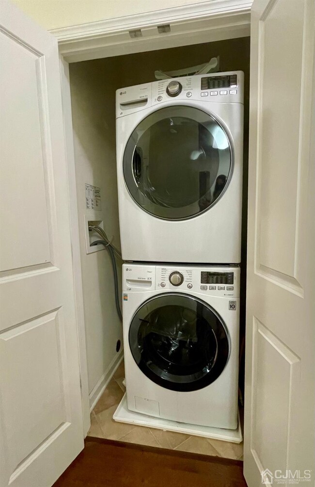 514 E Celebration Way, South Plainfield, NJ 07080 - photo 6