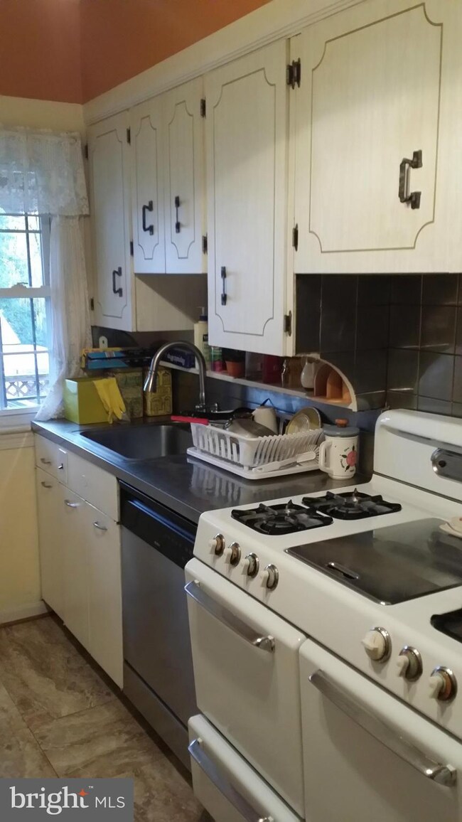 1343 Webster St NE, Washington, DC 20017 - photo 3