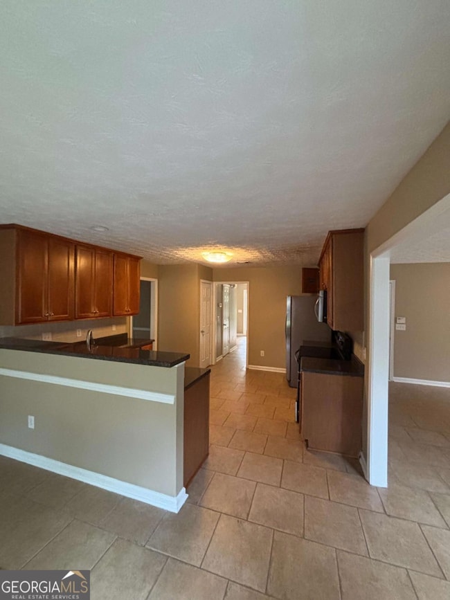 2999 Battlement Cir, Loganville, GA 30052 - photo 4