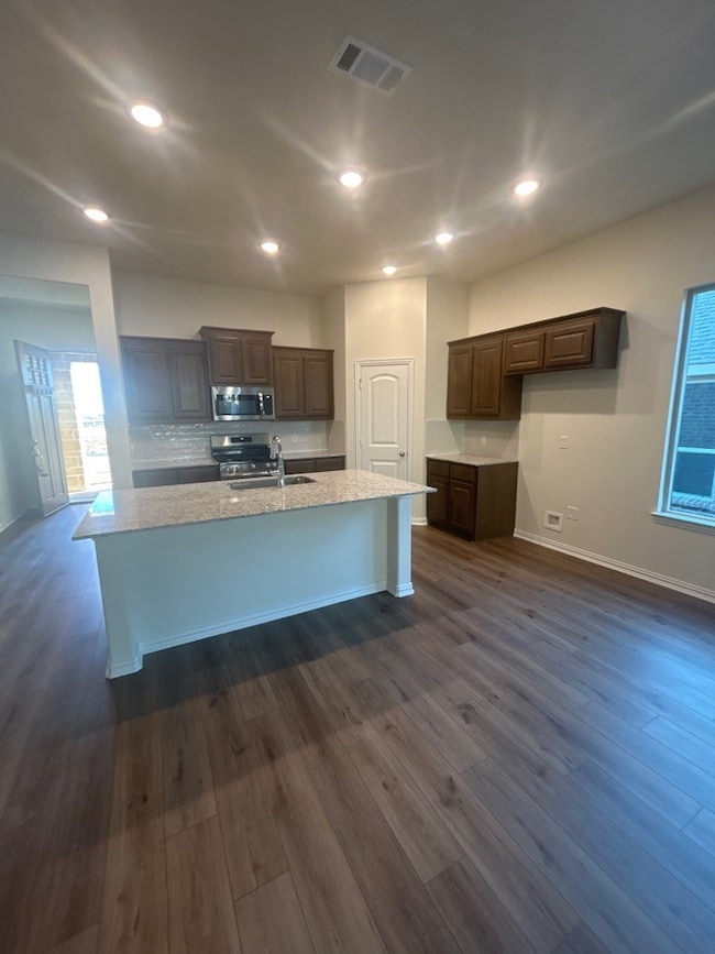 3519 Helena St, Gainesville, TX 76240 - photo 5