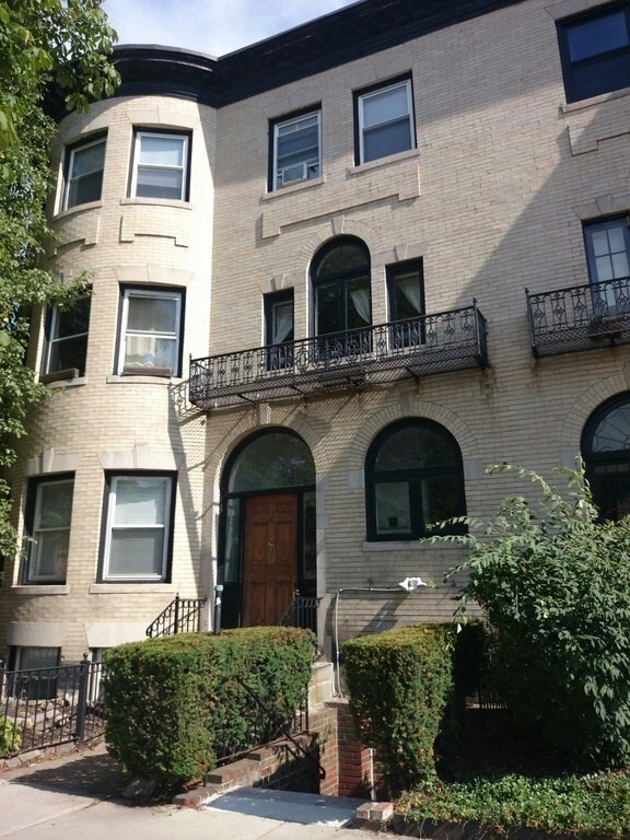 915 Beacon St unit 2, Boston, MA 02215 - photo 6