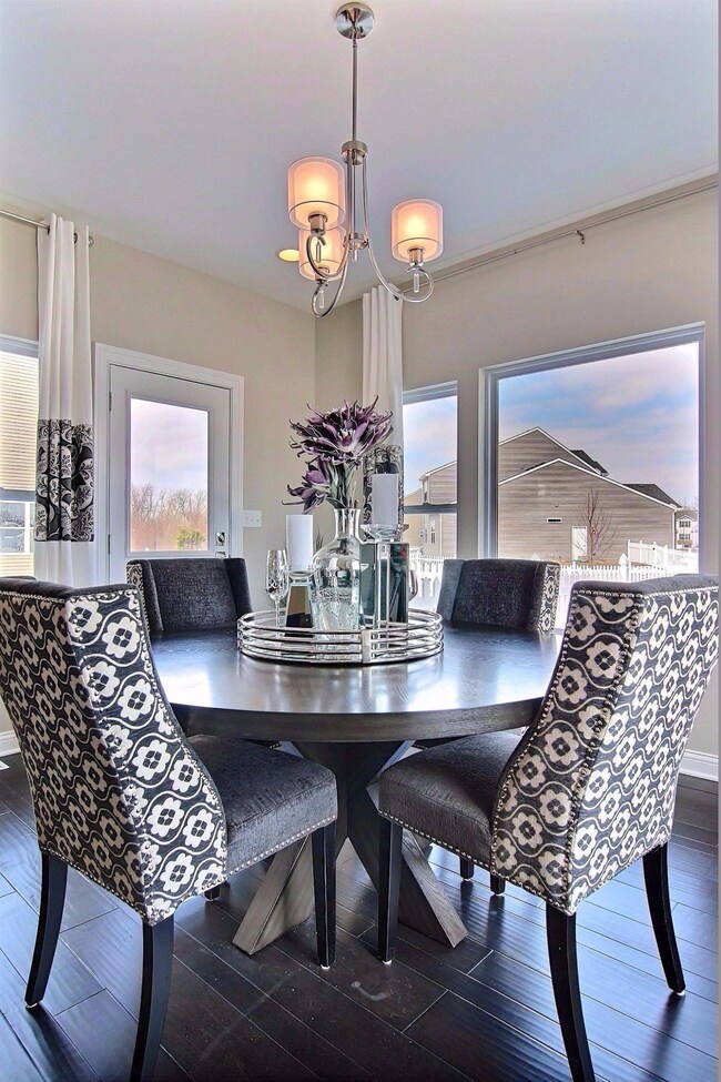 8937 Cornerstone Dr, Crown Point, IN 46307 - photo 6