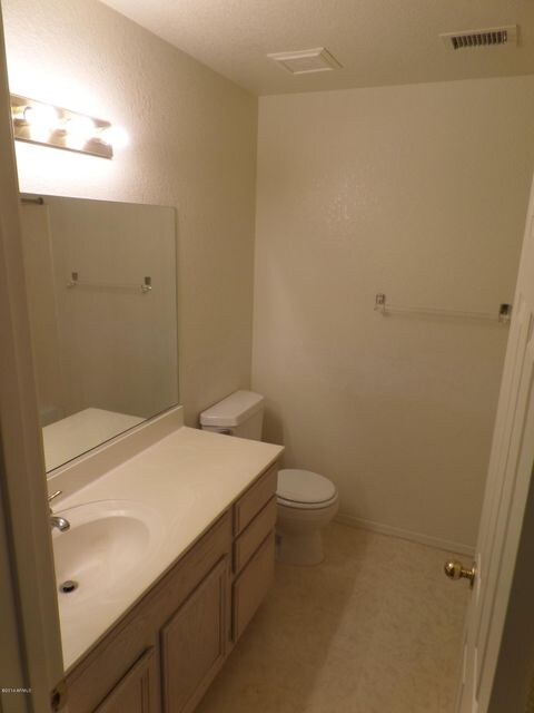 Main bathroom