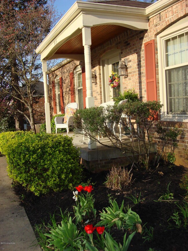 Collingwood Front Porch View