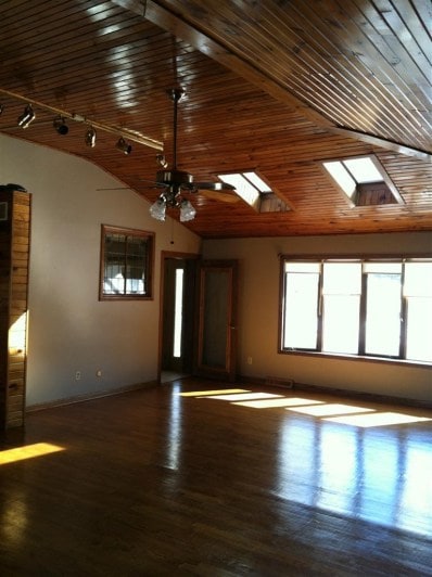 112 Las Olas Dr, Crown Point, IN 46307 - photo 6