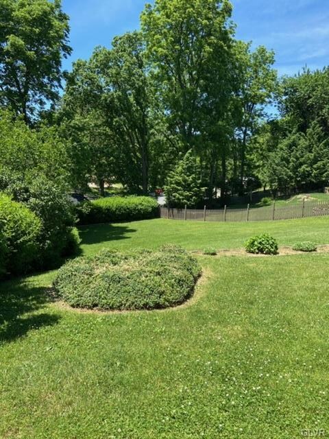 3125 Terrace Cir, Whitehall, PA 18052 - photo 3