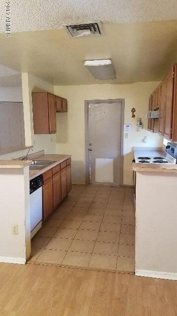 Kitchen 4